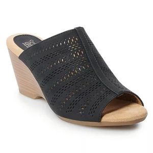 Size 8 Croft & Barrow Cantata Women's Wedge Sandals